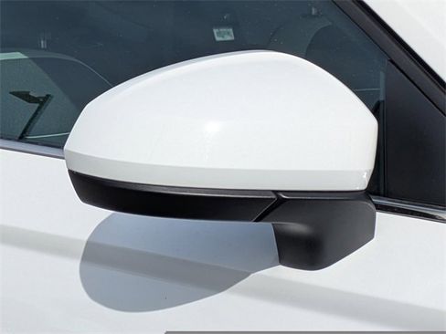 New 2026 Volkswagen Taos SE image 12