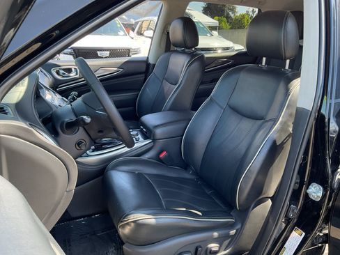 Used 2019 INFINITI QX60 Luxe w/ Essential Package FWD image 17