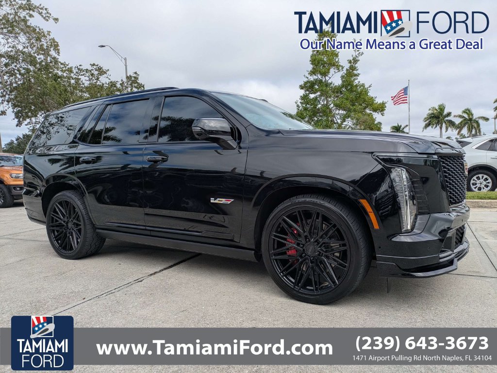 Used 2025 Cadillac Escalade V AWD/4WD image 1