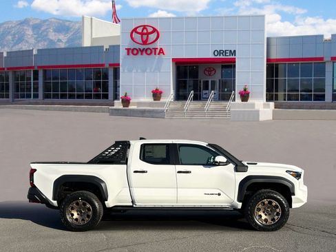 New 2026 Toyota Tacoma 4x4 Double Cab Hybrid image 3