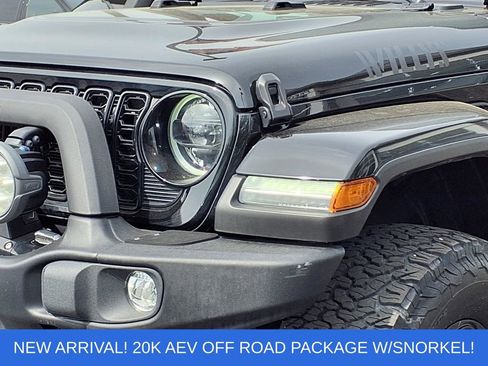 Used 2024 Jeep Gladiator Sport AWD/4WD image 30