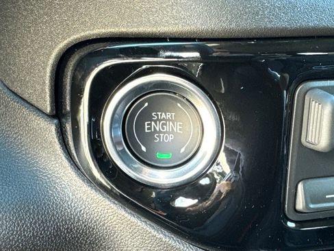 New 2026 GMC Sierra 1500 SLT w/ SLT Premium Plus Package image 32