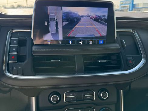 Used 2021 Chevrolet Tahoe Z71 w/ Z71 Off-Road Package image 30