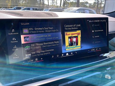 Certified 2024 BMW X6 xDrive40i w/ Executive Package image 37