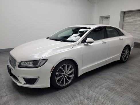 Used 2018 Lincoln MKZ Reserve w/ Magnetic Appearance Package FWD image 2