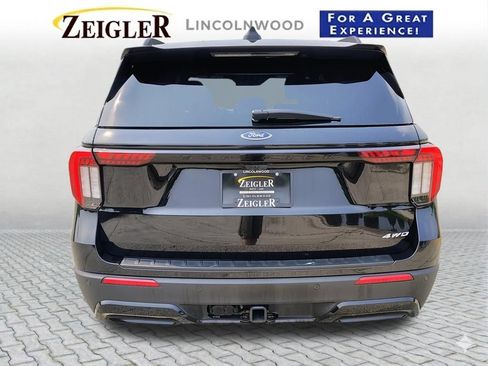 Used 2025 Ford Explorer ST-Line w/ ST-Line Street Pack AWD/4WD image 9