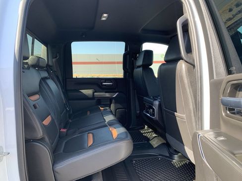 Used 2023 GMC Sierra 3500 AT4 w/ AT4 Preferred Package AWD/4WD image 32