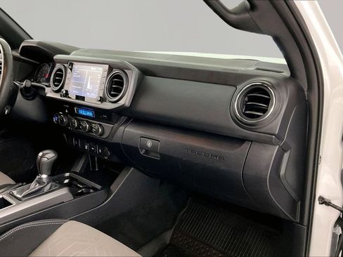 Used 2023 Toyota Tacoma TRD Off-Road AWD/4WD image 22