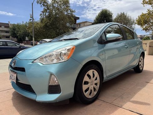 Used 2013 Toyota Prius C Two FWD image 8