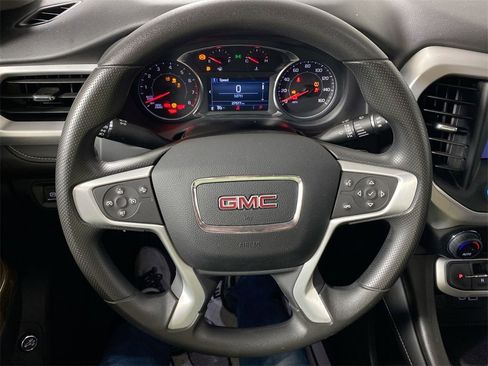 Certified 2023 GMC Acadia SLE w/ Driver Convenience Package image 14