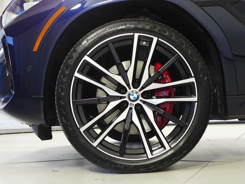 Used 2021 BMW X6 xDrive40i w/ M Sport Package image 5