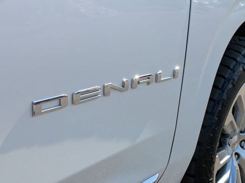 Used 2022 GMC Yukon Denali image 45
