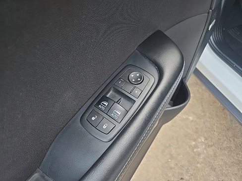 Used 2015 Dodge Challenger SXT w/ Sound Group image 29