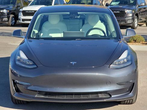 Used 2019 Tesla Model 3 Long Range image 4