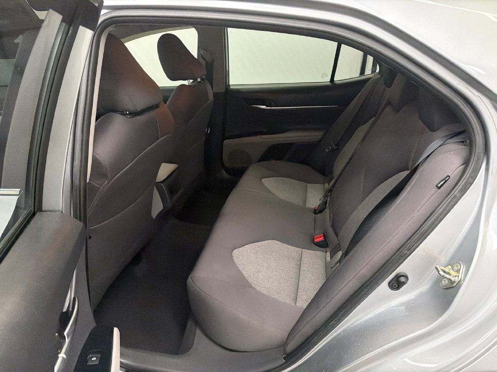 Used 2019 Toyota Camry LE FWD image 20