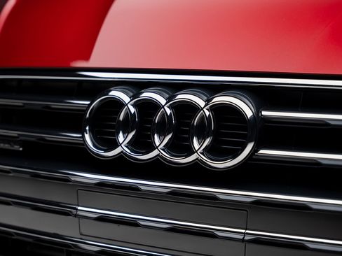 Used 2018 Audi A5 2.0T Premium Plus w/ Premium Plus AWD/4WD image 15