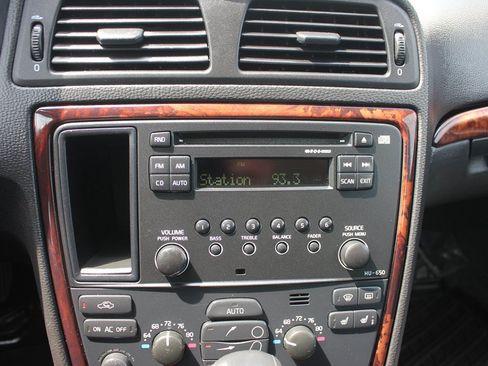 Used 2006 Volvo S60 2.5T FWD image 17