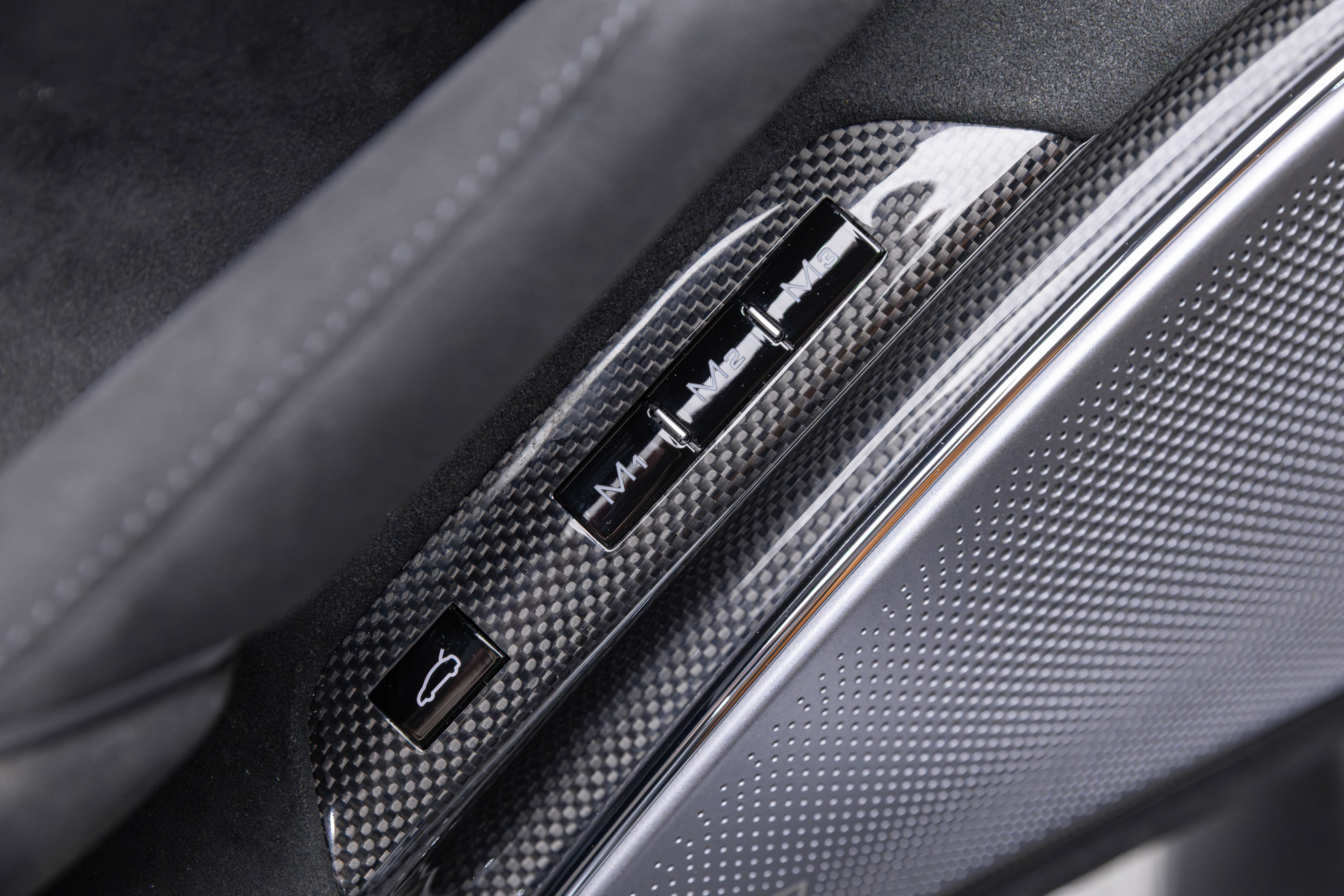 Used 2022 Ferrari Roma RWD image 14