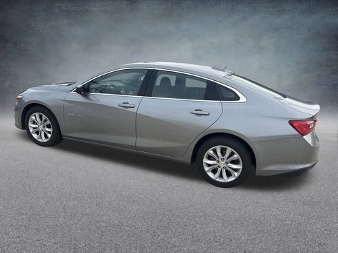 Used 2024 Chevrolet Malibu LT image 3
