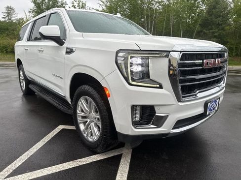 Used 2023 GMC Yukon XL SLT AWD/4WD image 7