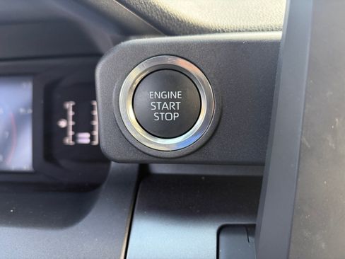 Certified 2025 Toyota 4Runner SR5 AWD/4WD image 20