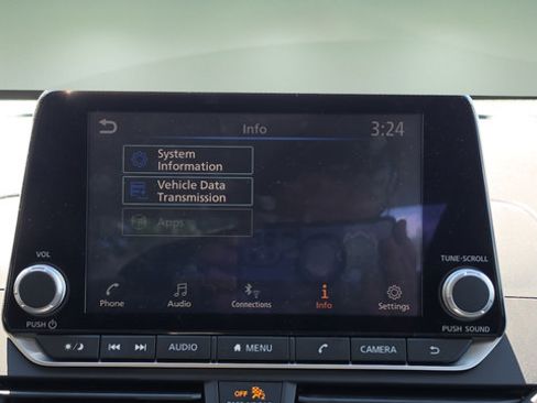 Certified 2025 Nissan Altima 2.5 S FWD image 24