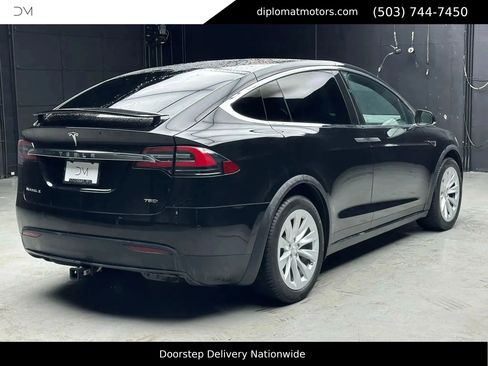 Used 2017 Tesla Model X 100D image 6