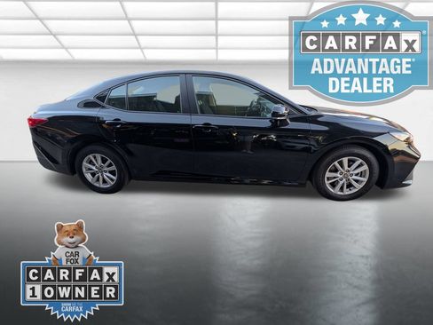 Used 2026 Toyota Camry LE FWD image 28