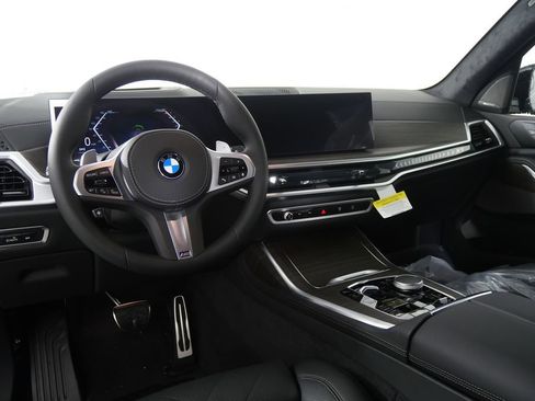 Used 2026 BMW X7 xDrive40i w/ M Sport Package image 20