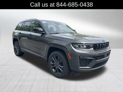 New 2026 Jeep Grand Cherokee Limited AWD/4WD image 3
