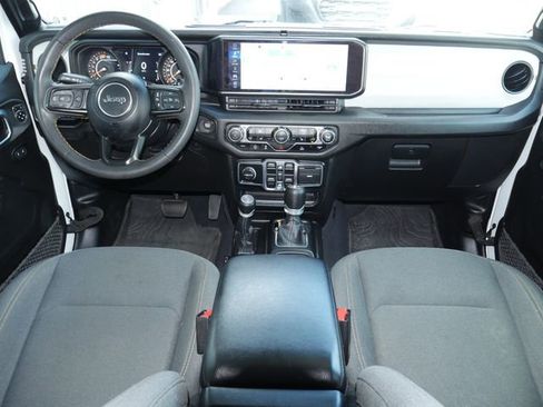 Used 2024 Jeep Wrangler Unlimited Sport AWD/4WD image 6