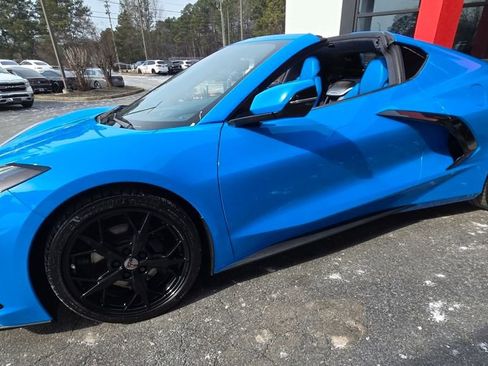 Used 2022 Chevrolet Corvette Stingray w/ Engine Appearance Package image 30