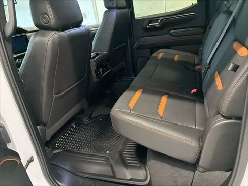 Used 2025 GMC Sierra 1500 AT4 w/ AT4 Premium Package AWD/4WD image 20