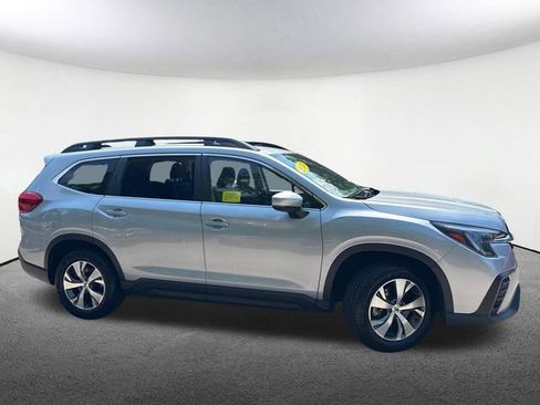 Certified 2024 Subaru Ascent Premium w/ Convenience Package AWD/4WD image 17