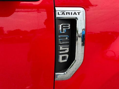 Used 2022 Ford F250 Lariat w/ Lariat Value Package AWD/4WD image 10