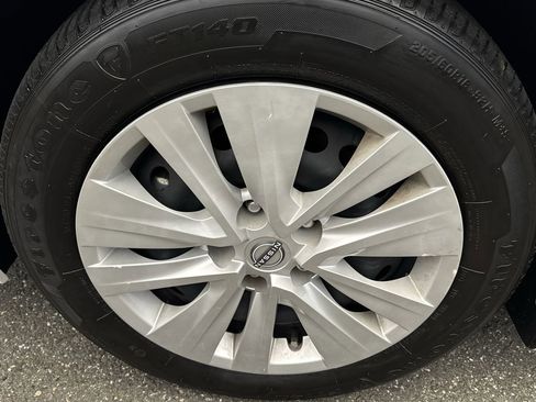 Used 2024 Nissan Sentra S image 10