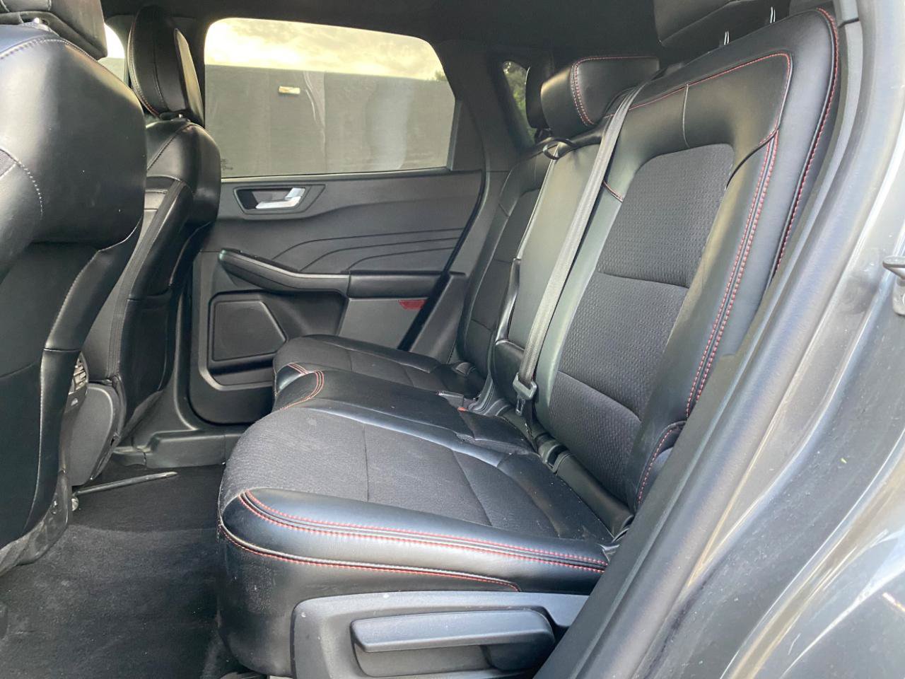 Used 2025 Ford Escape ST-Line w/ Equipment Group 301A FWD image 36