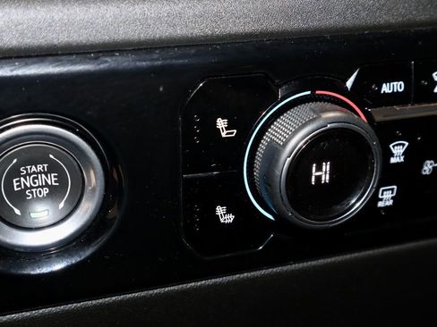 Used 2024 Chevrolet Silverado 1500 LT image 5