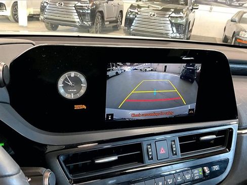 Certified 2023 Lexus ES 250 w/ Premium Package image 14