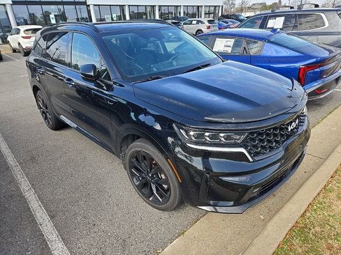 Used 2022 Kia Sorento SX image 2