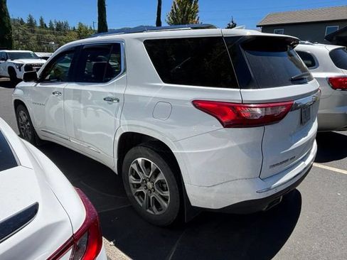 Used 2019 Chevrolet Traverse Premier AWD/4WD image 3