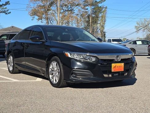 Used 2019 Honda Accord LX image 7