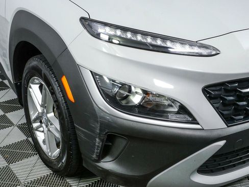 Used 2023 Hyundai Kona SE FWD image 40