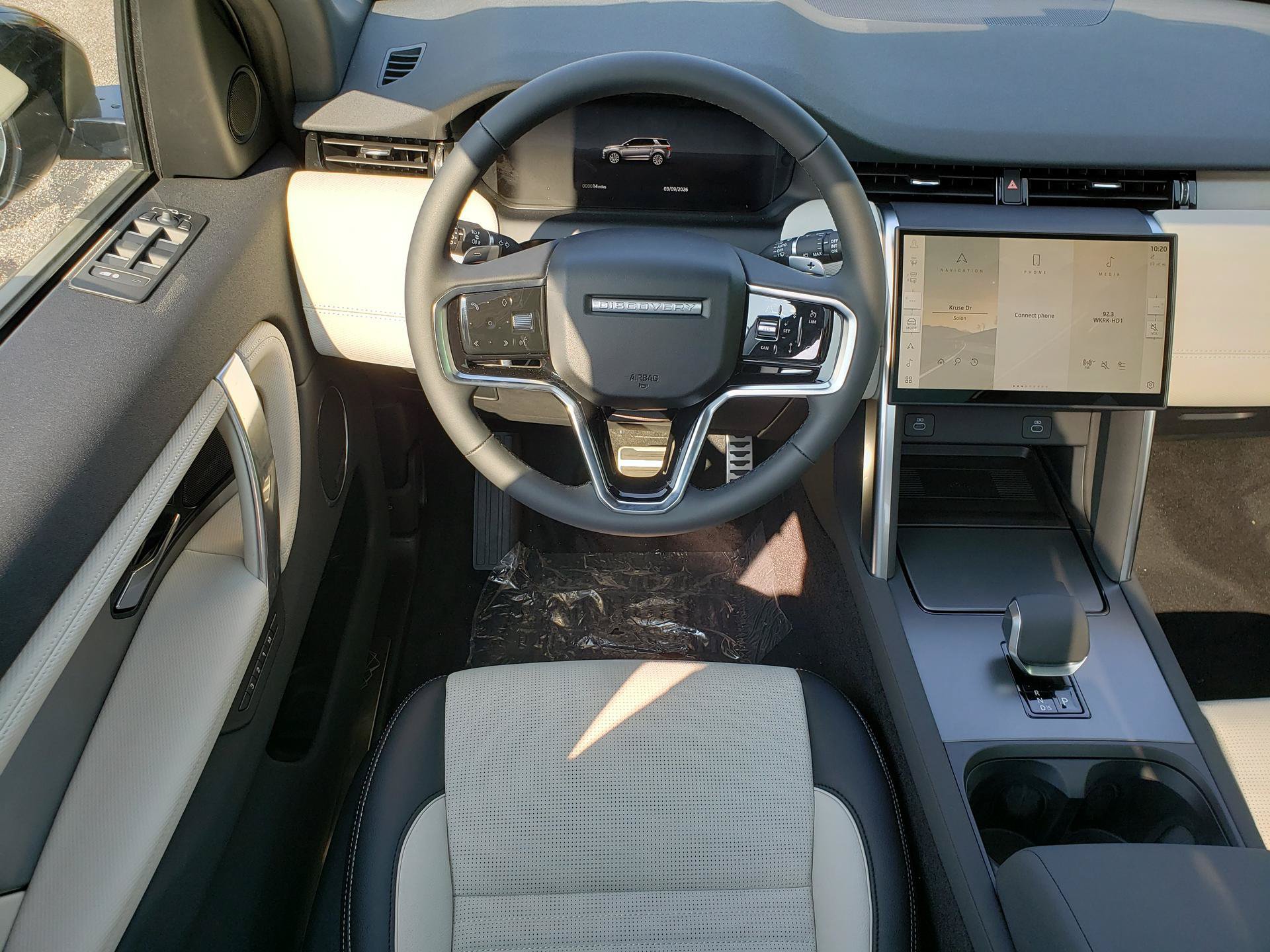 New 2026 Land Rover Discovery Sport Landmark AWD/4WD image 16