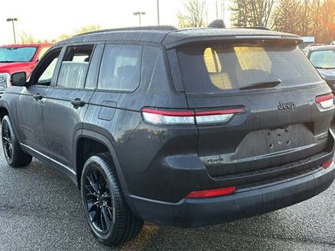 Used 2025 Jeep Grand Cherokee L Limited w/ Luxury Tech Group II image 5