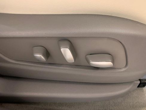 Used 2021 Cadillac XT6 Premium Luxury image 63