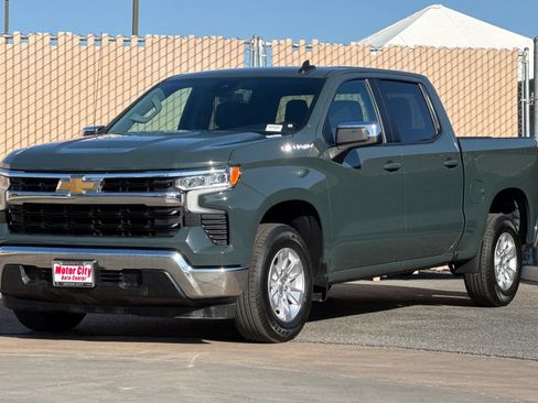 Certified 2025 Chevrolet Silverado 1500 LT RWD image 8