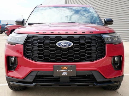 New 2026 Ford Explorer ST-Line w/ ST-Line Street Pack AWD/4WD image 4
