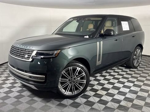 Used 2025 Land Rover Range Rover SE AWD/4WD image 1