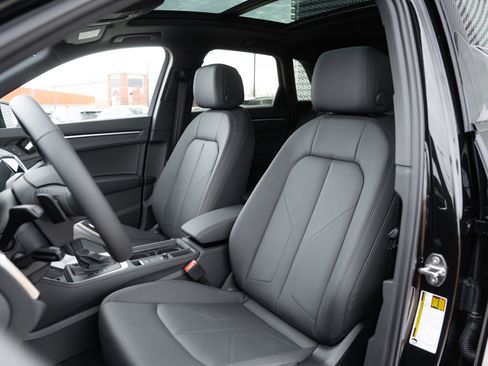 New 2025 Audi Q3 2.0T Premium image 21